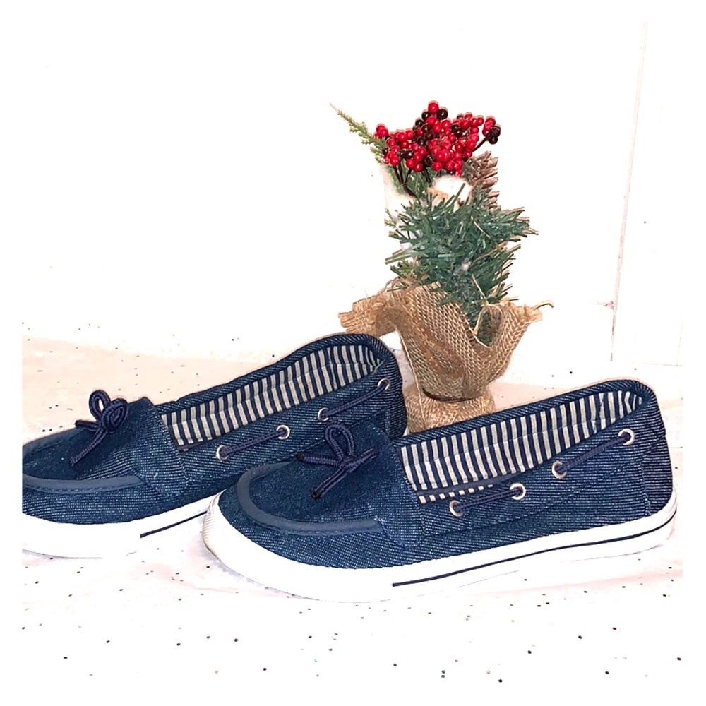 🔆 Denim slip on shoes